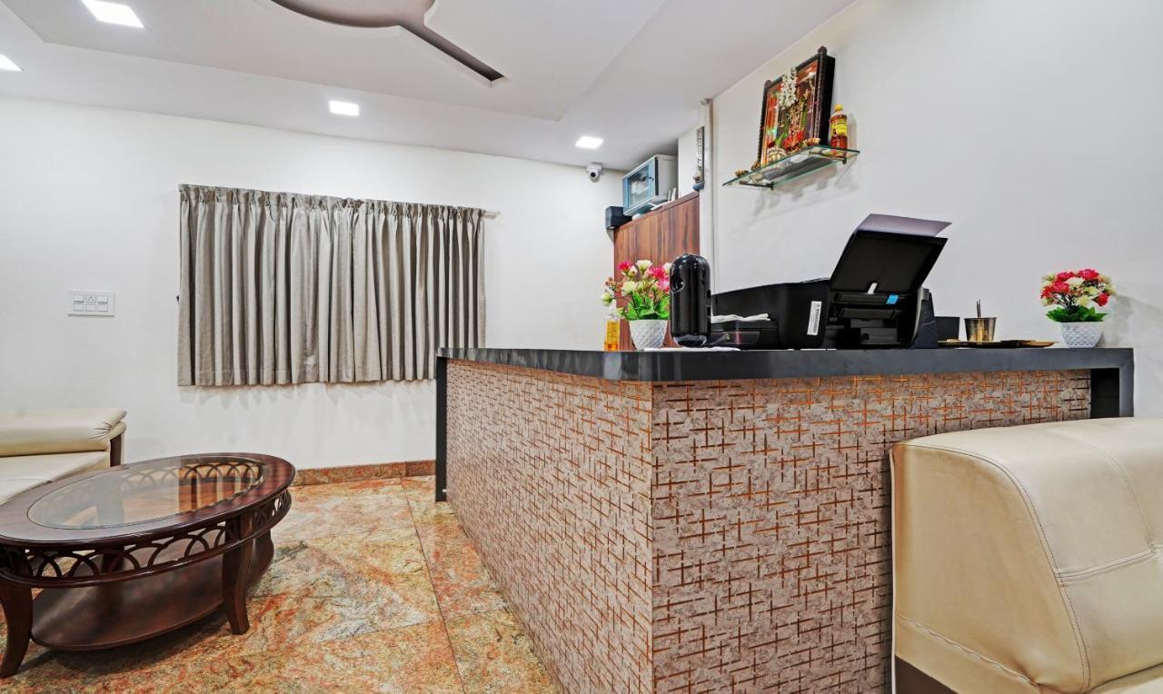 J C Comforts Hotell Bangalore Eksteriør bilde