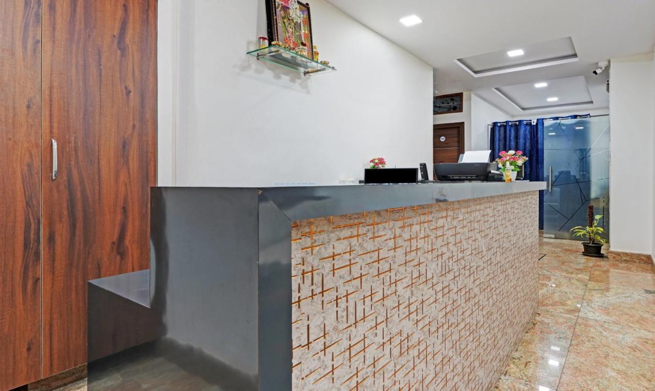 J C Comforts Hotell Bangalore Eksteriør bilde